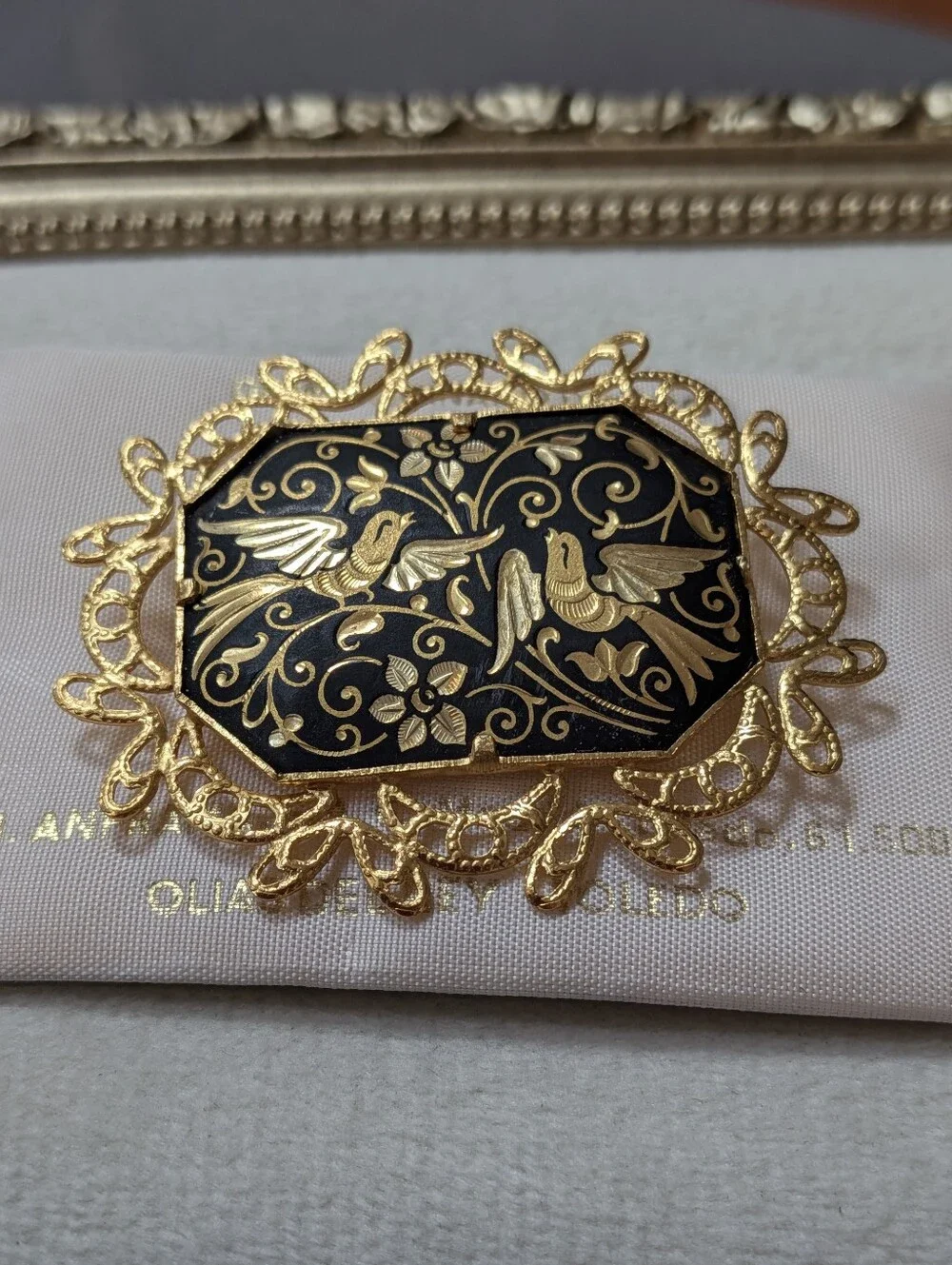 Vintage Anframa Toledo 24K Gold Damascene Brooch – Birds & Floral Design – NOS